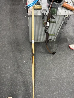 Used BEAR GLASS POWERED GRIZZLY BEAR Adult Bow