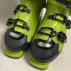 Used Black Diamond FACTOR 110 Mens DH Ski Boot Black And Neon Green 290 MP - M11 - W12