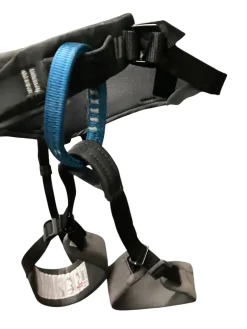 Used Black Diamond HARNESS BLACK DIAMOND SZ SM Climbing Harness