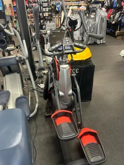 Used Bowflex M5 MAX TRAINER Programmable Elliptical