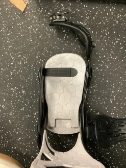 Used Burton SMALLS Mens DH Bindings Black
