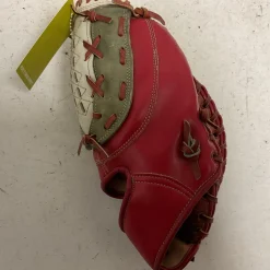 Used CAMBRIDGE B76 PRO PLAYER Baseball First Base RH Throw Red 11 1/2