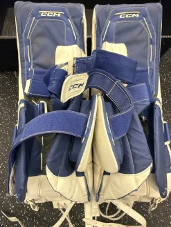 Used CCM AXIS 2.5 Goalie Leg Pads Junior White 26