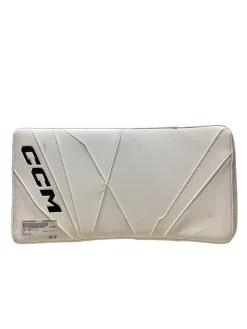 Used CCM AXIS 2.5 Junior Goalie Blocker White