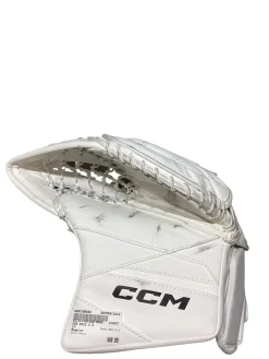Used CCM AXIS 2.5 Junior Goalie Catcher White