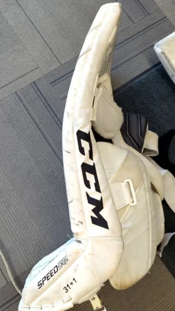 Used CCM AXIS 1.9 +1 LEG PADS Goalie Leg Pads Senior White 31"