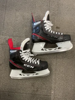 Used CCM CCM JETSPEED Senior Aggressive Skates Black Senior 8