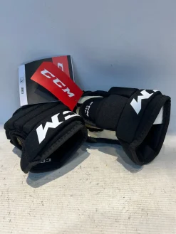 Used CCM CCM LTP Junior Gloves Black 10"