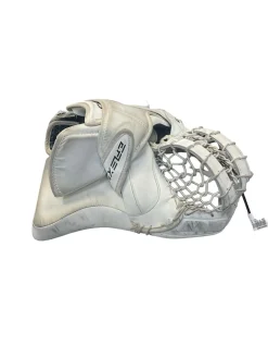 Used CCM E-FLEX X 6.9 CATCHER Senior Goalie Catcher White
