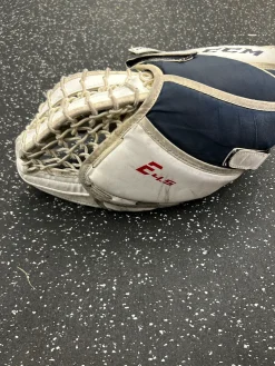 Used CCM E4.5 Junior Goalie Catcher White