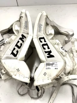 Used CCM EXTREME FLEX Goalie Leg Pads Youth White 20"