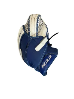 Used CCM EXTREME FLEX 860 Senior Goalie Catcher None