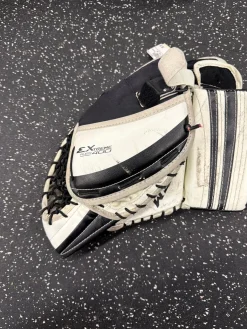 Used CCM EXTREME FLEX 400 Youth Goalie Catcher Black