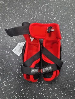Used CCM FT 350 Junior Elbow Pads SM