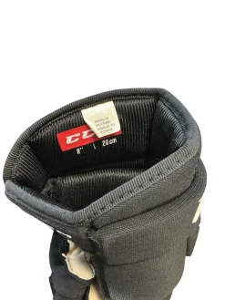 Used CCM JET SPEED Youth Gloves Black 8