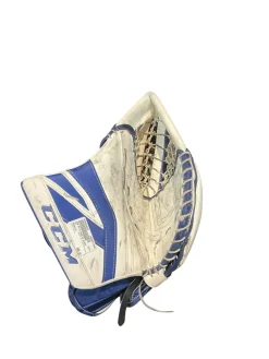 Used CCM P2.9 GOALIE GLOVE Senior Goalie Catcher White