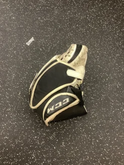 Used CCM PREMIER R1.9 Senior Goalie Catcher White