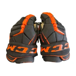 Used CCM Tacks 9060 Intermediate Gloves 11"