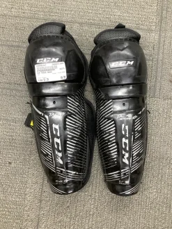 Used CCM TACKS 9550 Junior Shin Guards Black 10"