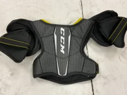 Used CCM TACKS 9550 Youth Shoulder Pads Black And Yellow SM