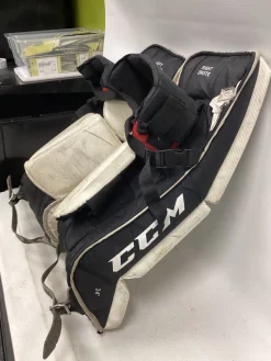 Used CCM YT FLEX Goalie Leg Pads Youth White 24"