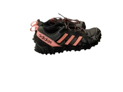 Used Climbing Shoes 06.5