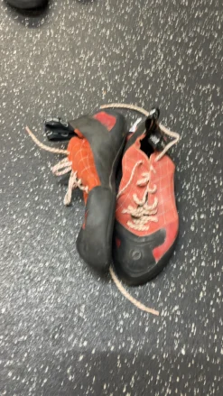 Used Climbing Shoes Senior 10