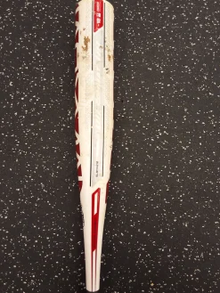 Used Combat MAXUM BB/SB USSSA 2 3/4 Bat 30