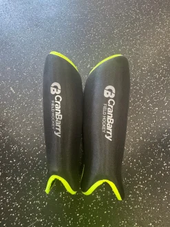 Used Cranbarry BLACK SHINGUARDS FH Shin Guards Black 10 1/2
