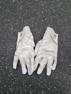 Used Cutters REV PRO FB Gloves White MD