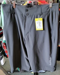 Used Dakine MD Mtn Bike shorts