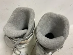 Used Dalbello ASPIRE 57 Womens DH Ski Boot Grey And White 260 MP - M08 - W09