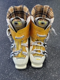 Used Dalbello ELECTRA 8 Womens DH Ski Boot Tan 285 MP - M10.5 - W11.5