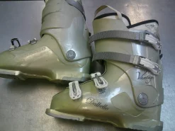 Used Dalbello VANTAGE Womens DH Ski Boot White 260 MP - M08 - W09