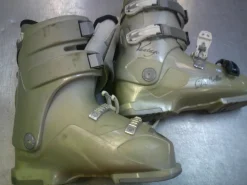 Used Dalbello VANTAGE Womens DH Ski Boot White 260 MP - M08 - W09