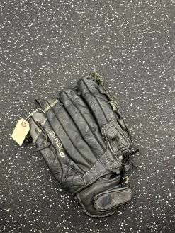 Used Demarini A0725DB14 BB/SB Glove RH Throw Black 14"