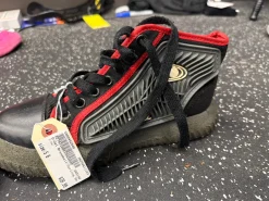 Used D-Gel Broomball/Curling Shoes Senior 6