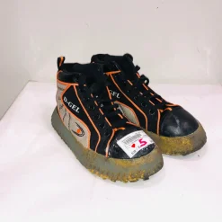 Used D-Gel Junior 05 Broomball & Curling / Shoes