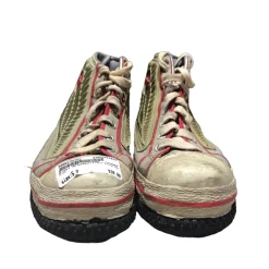 Used D-Gel Senior 9 Broomball and Curling Shoes