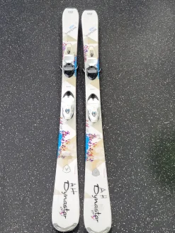 Used Dynastar 146 Girls DH Ski/Binding White 142 cm