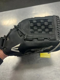 Used Easton BLACK MAGIC BB/SB Glove RH Throw Black 13