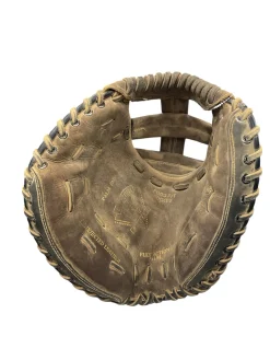 Used Easton CS BB/SB Catchers LH Throw Brown 33"