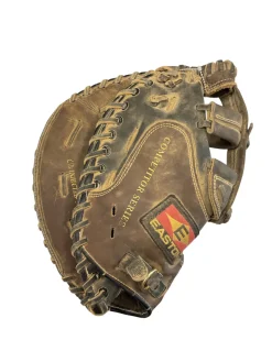 Used Easton CS BB/SB Catchers LH Throw Brown 33