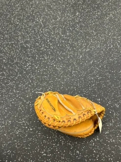 Used Easton EX221 BB/SB Catchers LH Throw Brown 31 1/2"