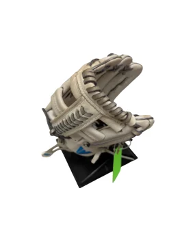 Used Easton GHOST NX GNXFP1175 Leather Fastpitch Softball Glove White 11 3/4"