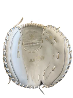 Used Easton JEN SCHRO BB/SB Catchers RH Throw White 33