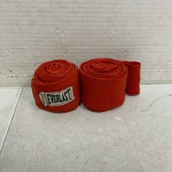 Used Everlast Boxing Accessory Red