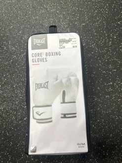 Used Everlast CORE2 Boxing Gloves White S/M