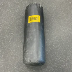 Used Everlast 60 LB BAG Boxing Heavy Bag Black 60 lb