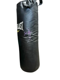 Used Everlast 70 LB BAG Boxing Heavy Bag Black 70 lb